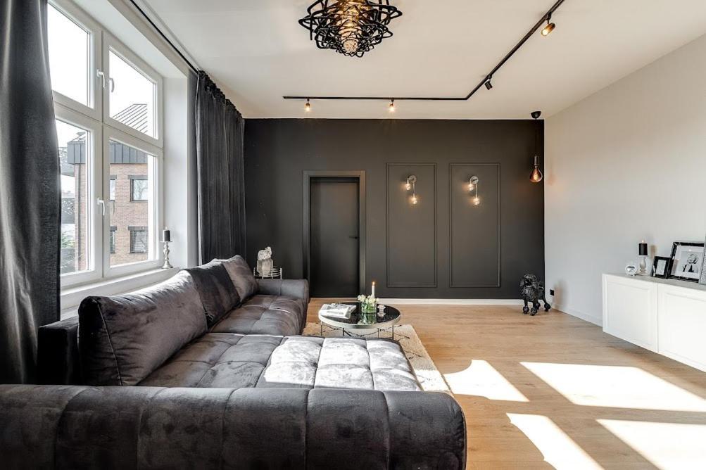 Jan III Sobieski - Luksusowy Apartament L Z Darmowym Prywatnym Parkingiem กลีวิตเซ ภายนอก รูปภาพ