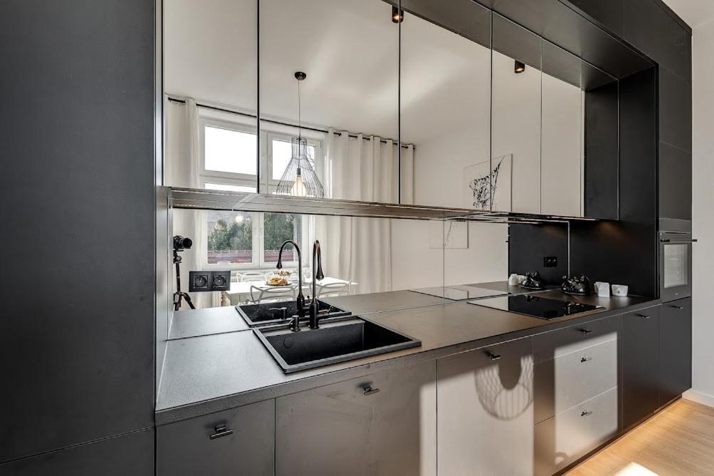 Jan III Sobieski - Luksusowy Apartament L Z Darmowym Prywatnym Parkingiem กลีวิตเซ ภายนอก รูปภาพ