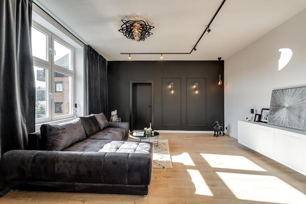 Jan III Sobieski - Luksusowy Apartament L Z Darmowym Prywatnym Parkingiem กลีวิตเซ ภายนอก รูปภาพ